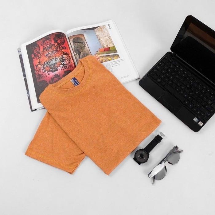 Gambar Kaos Polos Twotone Misty 30s Lengan Pendek Pria Wanita - Mustard Misty, XL dari Kaospedia Bandung undefined Tokopedia