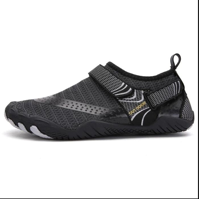 Gambar Aqua Shoes Sepatu Pantai Gunung Air Cepat Kering Anti Slip - Black, 41 dari Kaligung Cycling Store undefined Tokopedia