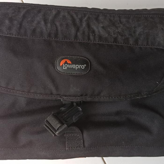 Jual Tas Kamera LowePro Nova 200 AW 