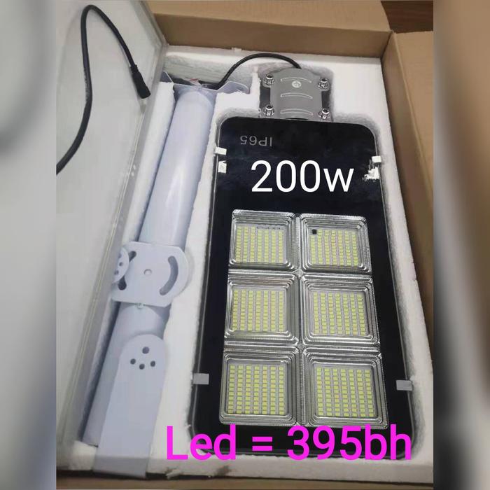 Gambar Lampu jalan tenaga surya led 100w atau 200w tanpa PIR sensor gerak - 200watt dari Planet Electric undefined Tokopedia