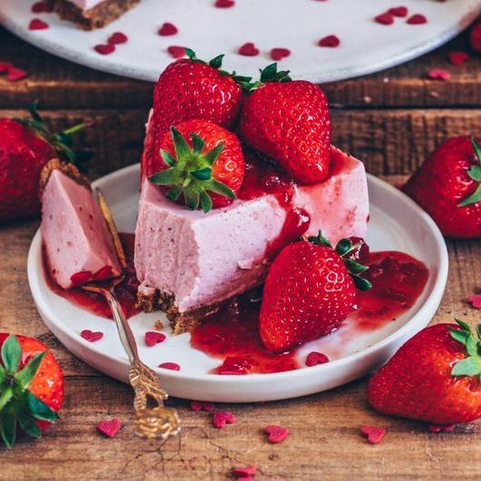 Gambar scented candle hampers lilin aroma lilin aromatherapy lilin wangi solo - granulastroberi, wooden + box dari Ceratone Candle undefined Tokopedia