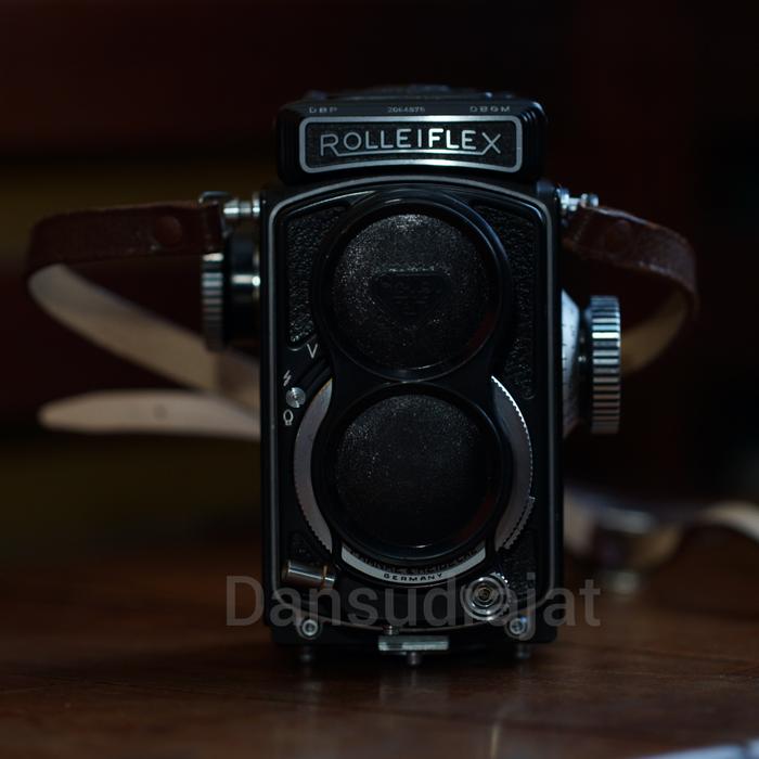 Lot 376 - A Rollei Rolleiflex 4x4 Post-War TLR Camera Lot 376 - A Rollei Rolleiflex 4x4 Post-War TLR Camera