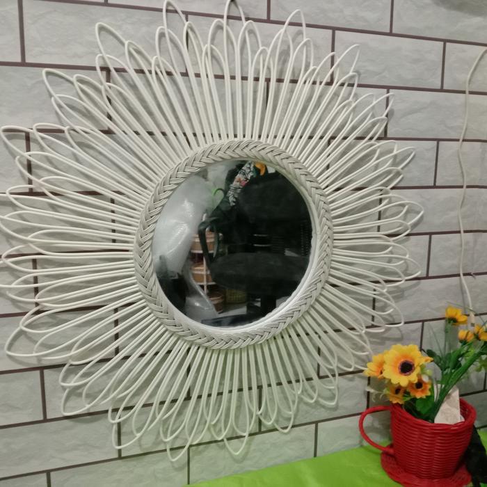 Gambar CERMIN MATAHARI CERMIN SERIBU BUNGA CERMIN Dinding Cermin gantung UNIK - Putih, All Size dari CIREBON SHOP_NEW undefined Tokopedia