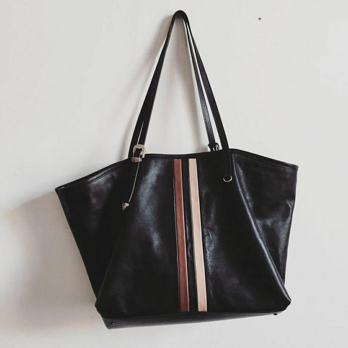 Jual KAYNN Sylla - Hitam Polos, Zipper - Kota Bandung - KAYNN by ...