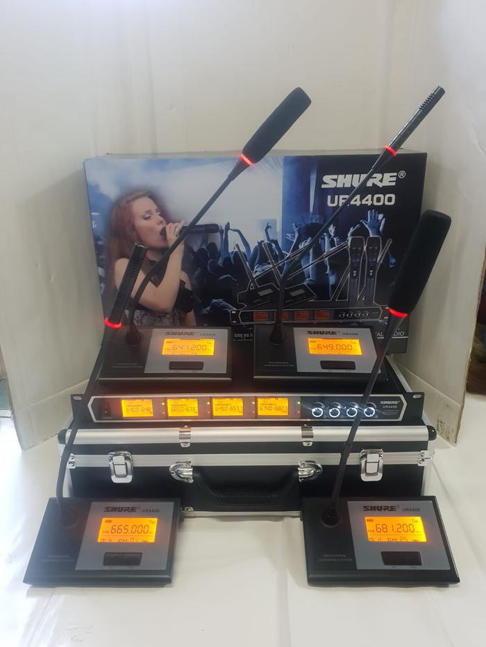 Gambar mic microphone wireless uhf shure ur4400 4 mic desktop meja mimbar dari Mitra anda musik undefined Tokopedia
