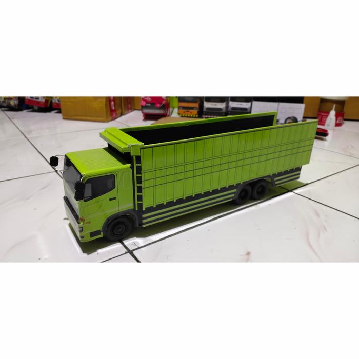 Gambar miniatur truk tronton - HINO, LAMPU dari Miniatur Truk Store undefined Tokopedia