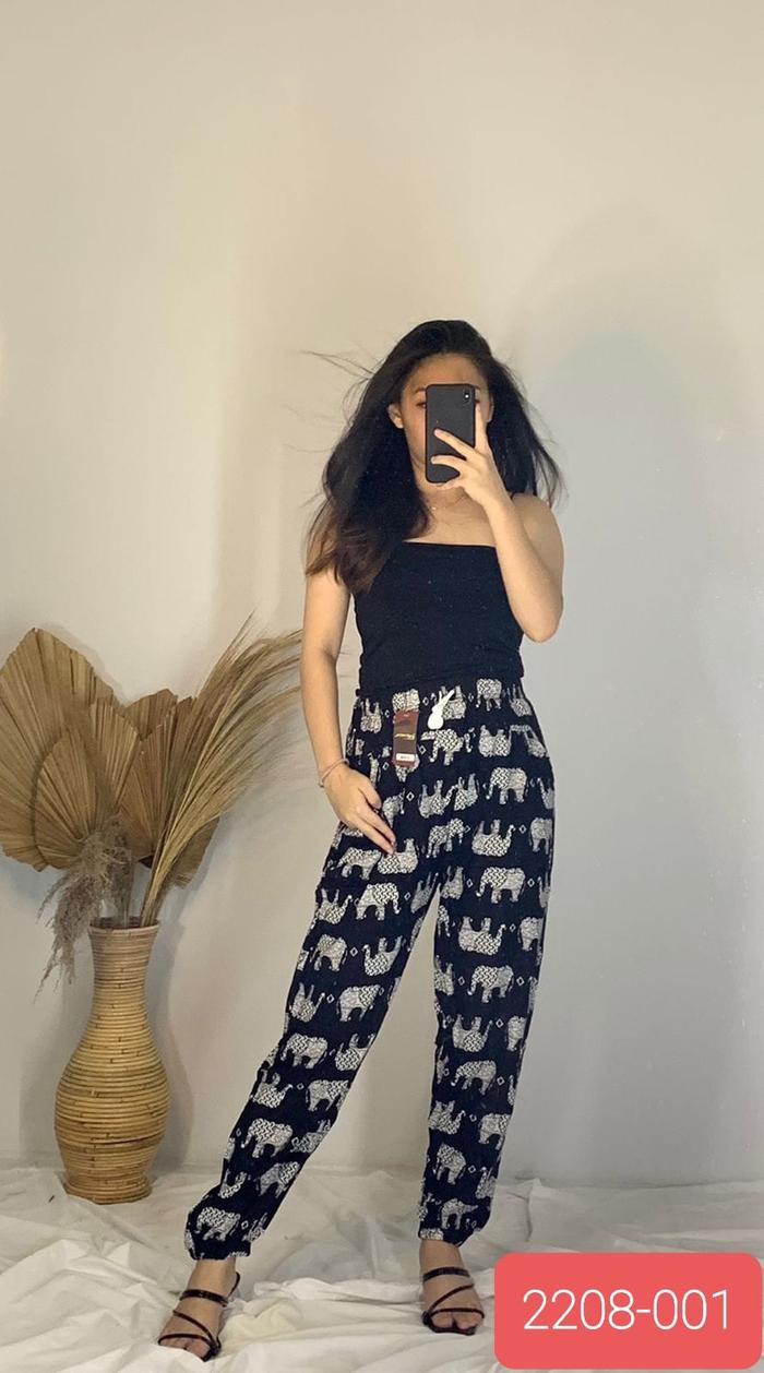 Gambar Celana panjang wanita motif gajah thailand import - 2208 - 001 dari Arirang Fashion Olshop undefined Tokopedia
