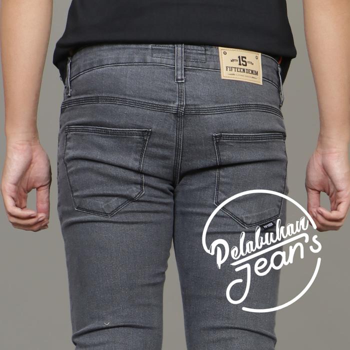 Gambar Celana Jeans Pria Slim Fit Abu Polos Original FIFTEEN DENIM - Abu-abu, S dari PELABUHAN - JEANS undefined Tokopedia