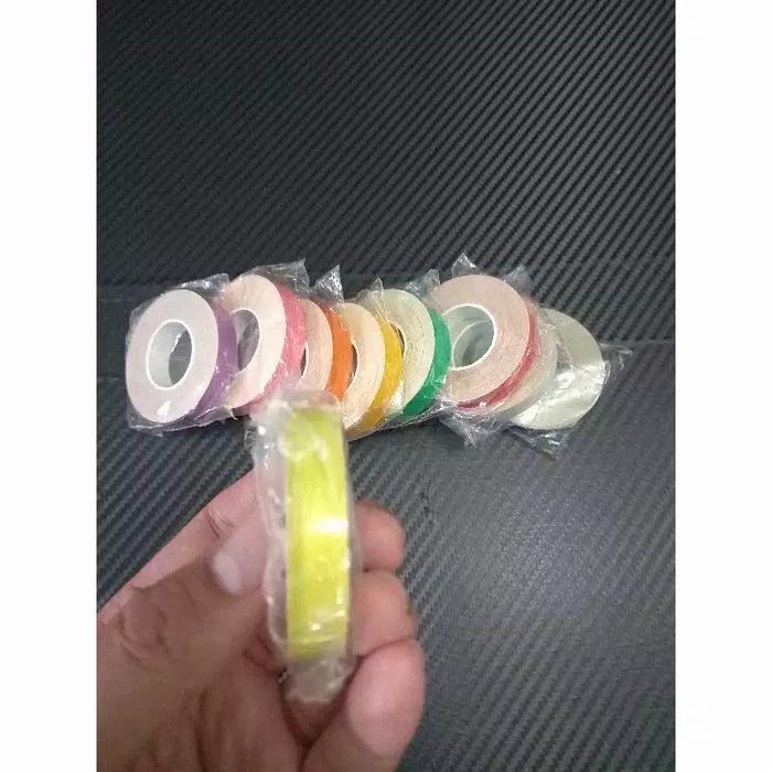 Gambar STICKER LIST VELG GULUNG POLOS MOTOR SEPEDA MOBIL 1 cm 5 METER MURAH - Kuning lemon dari Gepengsticker undefined Tokopedia