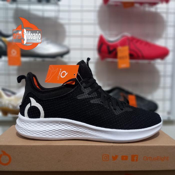 Gambar SEPATU SNEAKER ORTUSEIGHT PHYTON - Hitam, 37 dari ortuseightsidoarjo undefined Tokopedia