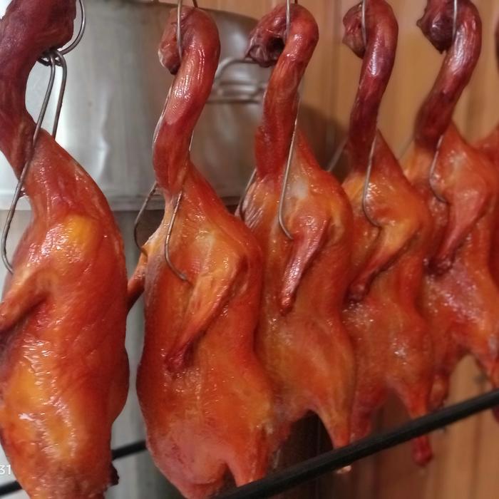 Gambar bebek peking panggang utuh dari BebekPekingPakGembul undefined Tokopedia