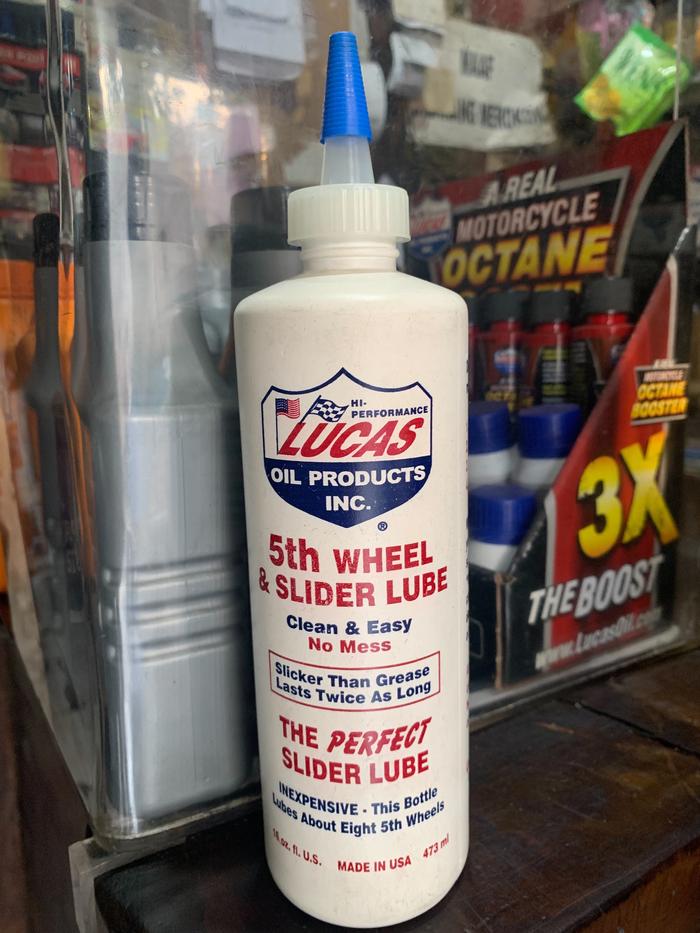 Gambar Lucas Oil 5th Wheel & Slider Lube Clean & Easy Slicker Than Grease USA dari La Amour Official undefined Tokopedia