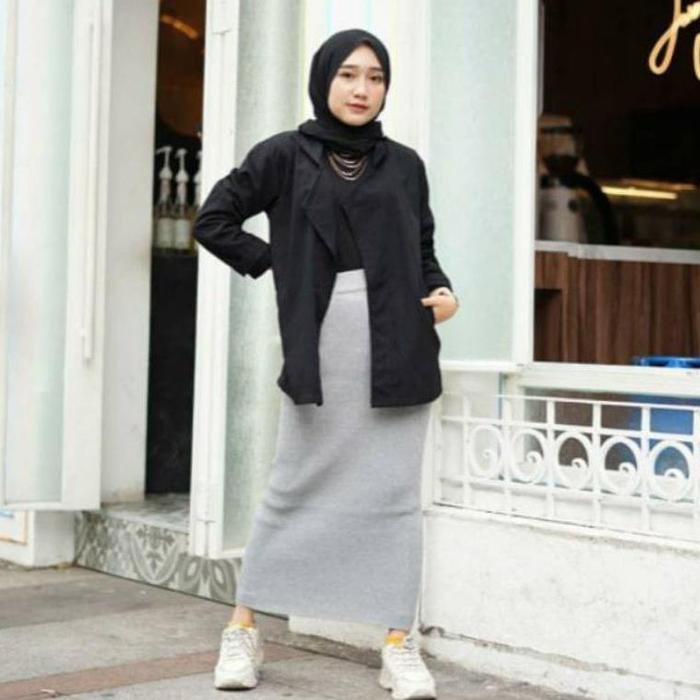 Gambar ROK SPAN RAJUT - ROK PREMIUM RAJUT - SPAN ROK - ROK WANITA RAJUT PREMI - SILVER dari lattinashop undefined Tokopedia