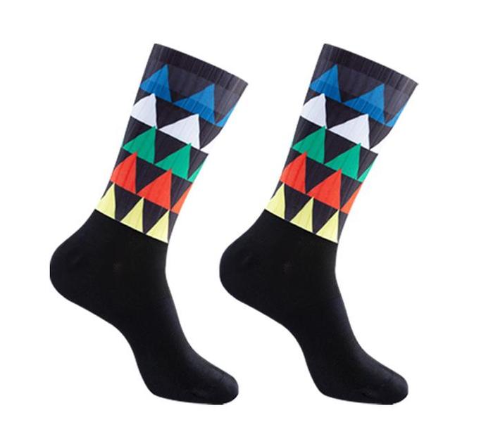 Gambar Kaos kaki Sepeda Aero Anti slip silicon aero socks - Motif Segitiga, M dari DOMESTIK BIKE undefined Tokopedia