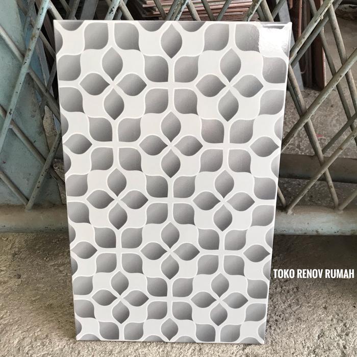 Gambar Keramik dinding 25x40 batik/ keramik kamar mandi/ keramik dinding dapu - 1 dari Renov Rumah undefined Tokopedia