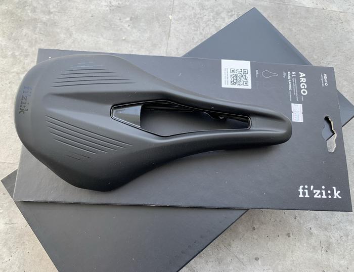 Fizik VENTO ARGO R1 140mm パーツ Fizik Vento Argo adaptive R1