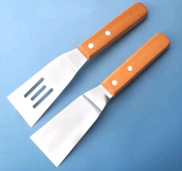 Gambar Lisse Shovel Spatula Sutil Kape Martabak Pizza Steak Frying Teppanyaki - Bolong dari Trinity Kitchen undefined Tokopedia