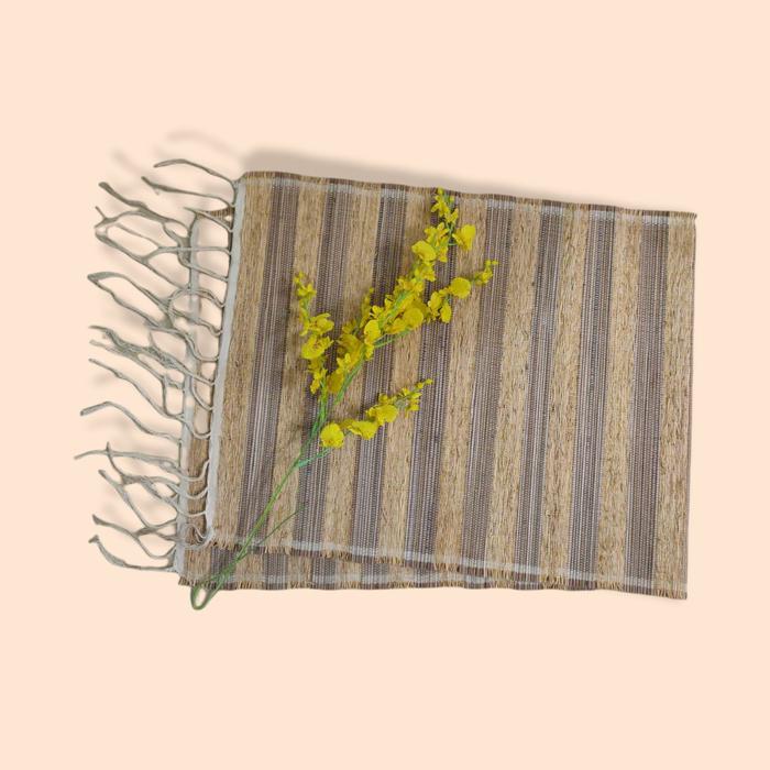 Gambar Taplak Meja / Table Runner Lidi mix Akar Wangi 02 - +- 90 cm, rumbai dari Elha Interior undefined Tokopedia