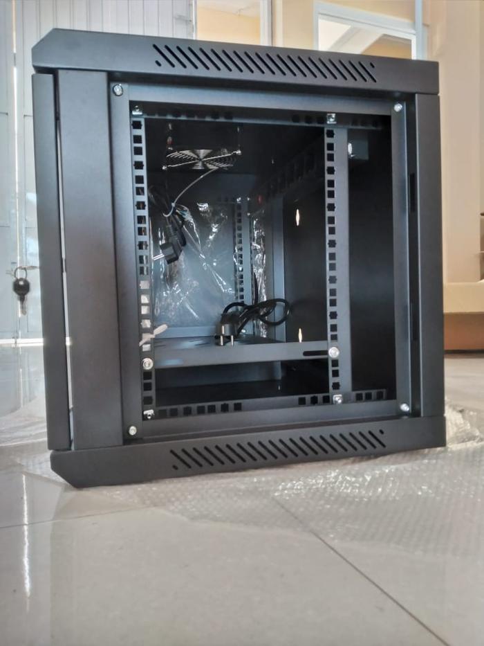 Jual Close Rack / Rack Server / Rack Wallmount 8u + Baki Di Seller ...