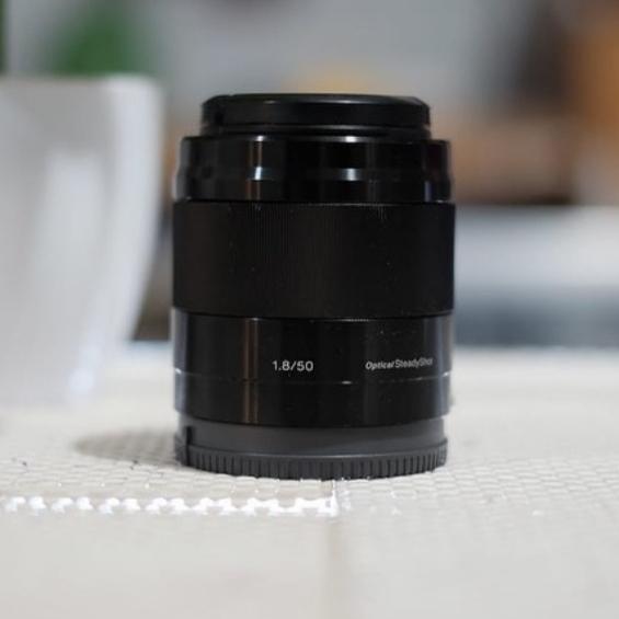 Gambar Lensa Fix Sony 50mm F1.8 E mount - HITAM JAMUR dari Together Kamera Store undefined Tokopedia