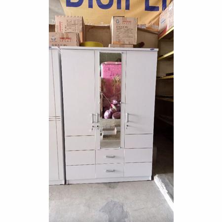 Gambar Lemari Pakaian 3 Pintu Putih Laci Minimalis Olimpik Termurah Tegal - Karin dari Tokopabrik_Tegal undefined Tokopedia