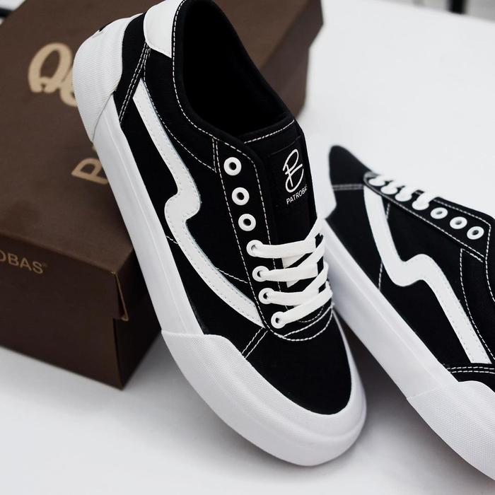 Gambar Sepatu Patrobas Ivan Low Black White 100% Original - Hitam, 42 dari nara shop id_NEW undefined Tokopedia
