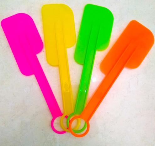 Gambar SPATULA Plastik Besar / SOLET Plastik Besar @1pcs - Rainbow dari Toserbaku.sby undefined Tokopedia
