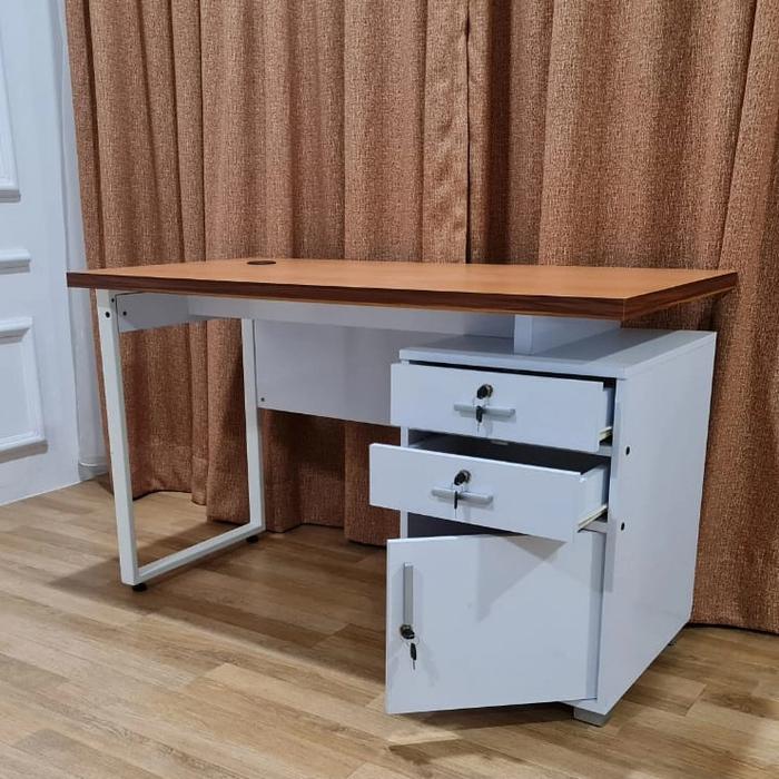 Gambar MEJA ADMIN MEJA STAF MEJA RAPAT MEJA KANTOR MEJA TULIS GRACE MT 562 - 56666666 dari ALFATWIN undefined Tokopedia