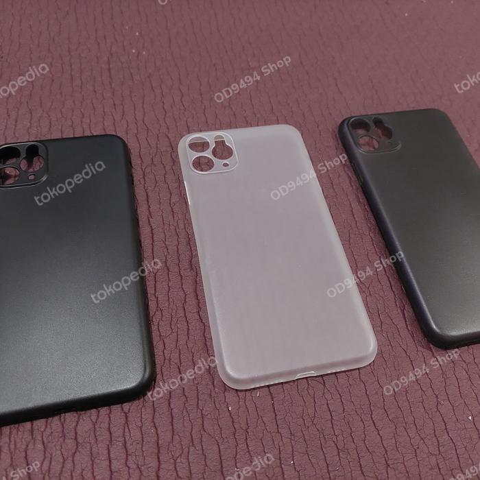 Gambar preloved ultra thin case iphone 11 Promax 11 pro max casing ultra thin - Hitam dari Soerjaya SJ Shop undefined Tokopedia