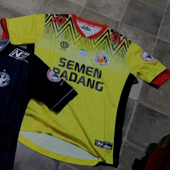 Gambar Jersey Original Semen Padang FC 2021 Full Sponsor - Kuning, XXL dari YKL SHOP JERSEY undefined Tokopedia