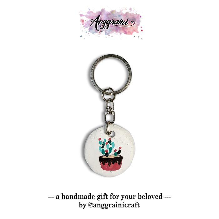 Gambar gantungan kunci lukis handmade, painted clay keychain. tipe plantae - PCK 05 dari Anggraini craft undefined 3 Tokopedia