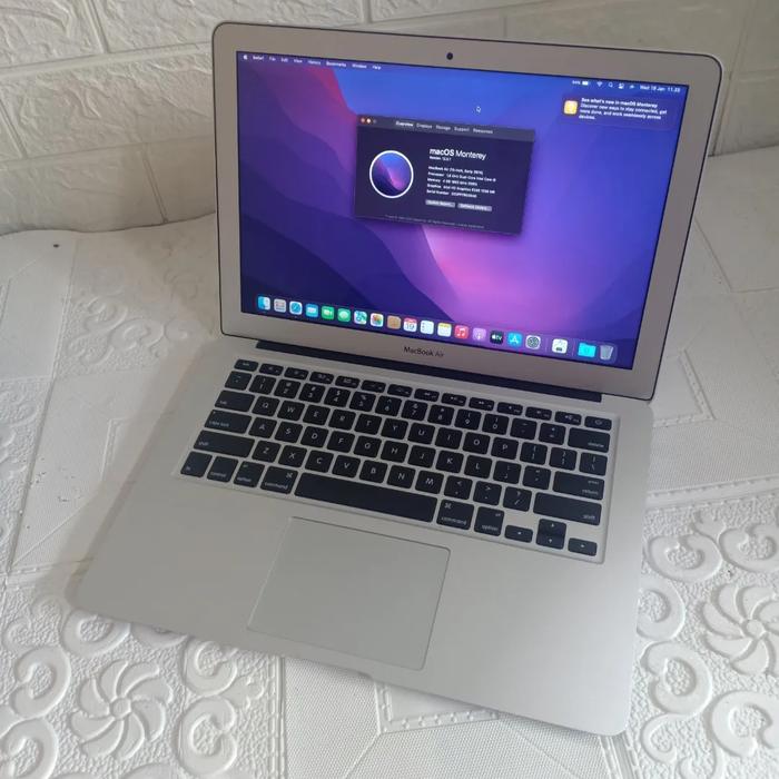 全国配送】Macbook Air 2017 core i5 RAM8GB SSD128GB