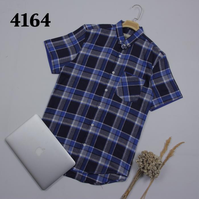 Gambar kemeja pria lengan pendek kotak kotak - M dari Giecipta Men's Store undefined Tokopedia