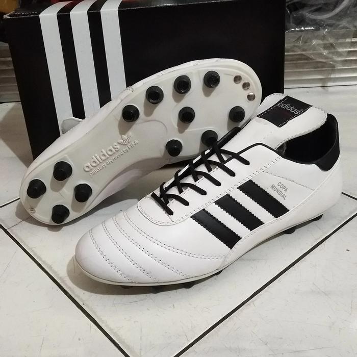 SEPATU BOLA ADIDAS COPA MUNDIAL SOCCER KULIT CLASIC BLACK WHITE Putih, 38