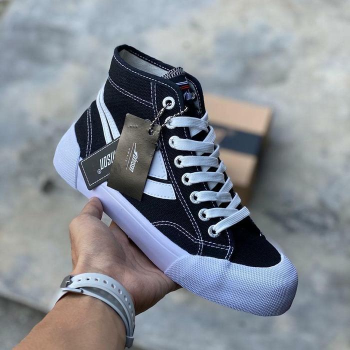 Gambar Sepatu Johnson Galaxy Pro High Black White 100% Original - Black White HC, 41 dari ventela.original store undefined Tokopedia