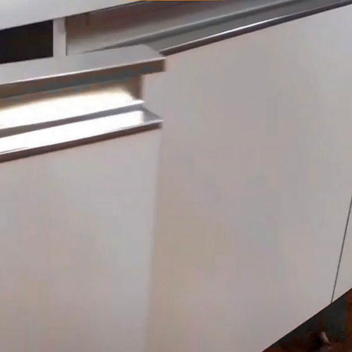 Gambar Lis Profil Aluminium Handle Pintu Kitchenset Huben GP37 Mirror Kilap S dari Dilarisi com undefined Tokopedia