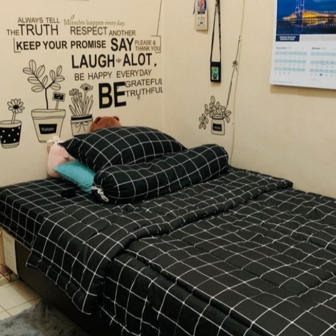 Gambar Bedcover Set & Sprei Ukuran Queen ( 160 x 200 ) - Kotak Hitam, 160x200x20 dari Bedcover Sprei Aesthetic undefined Tokopedia