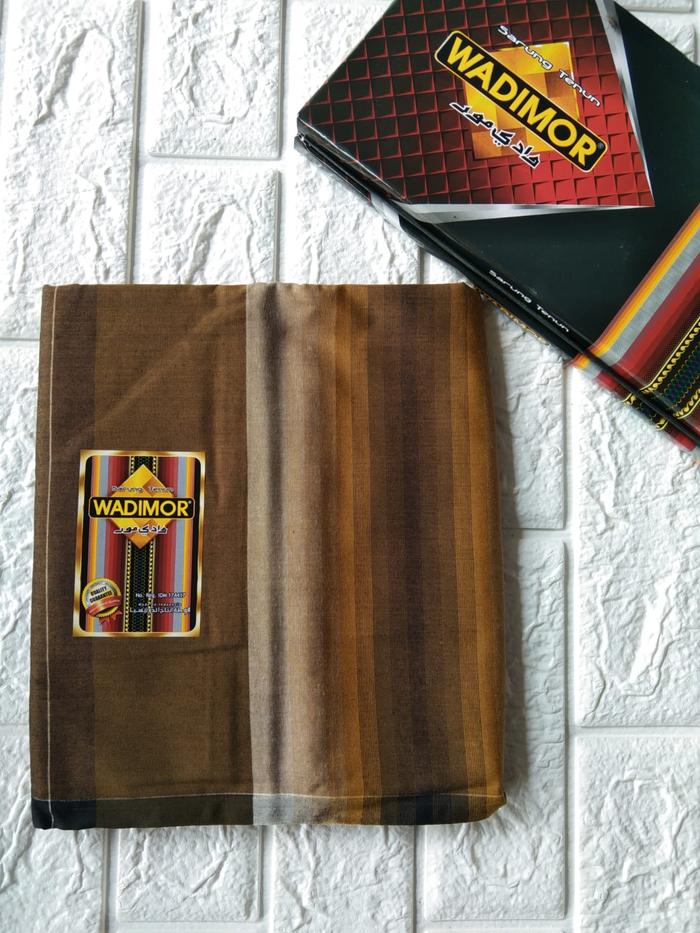 Gambar SARUNG WADIMOR MOTIF DUA WARNA BAHAN HALUS DAN NYAMAN - WADIMOR 01 dari Melati Karpet Shop undefined Tokopedia