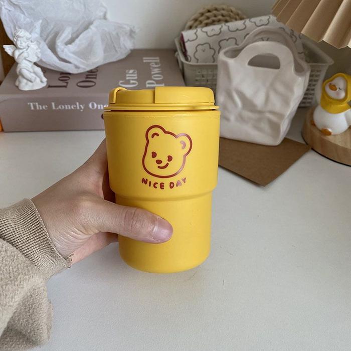 Gambar Tumbler Gelas Kopi Plastic Cup Coffee with Lids Aesthetic Cup Korea - yellow bear dari Sec ROCKED MARKET undefined Tokopedia