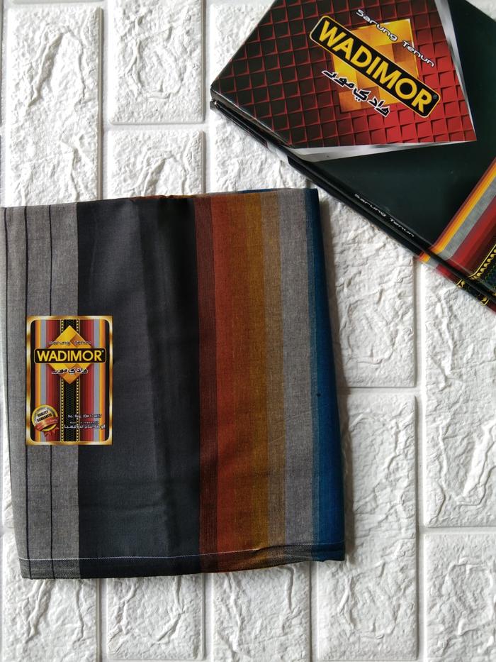 Gambar SARUNG WADIMOR MOTIF DUA WARNA BAHAN HALUS DAN NYAMAN - WADIMOR 05 dari Melati Karpet Shop undefined Tokopedia