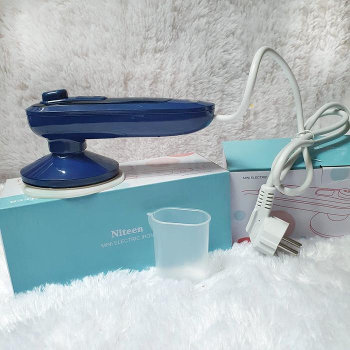 Gambar Setrika Mini Travel / Mini Electric Ion Setrika travell mini iron travell - Blue dari skhome.decor undefined Tokopedia