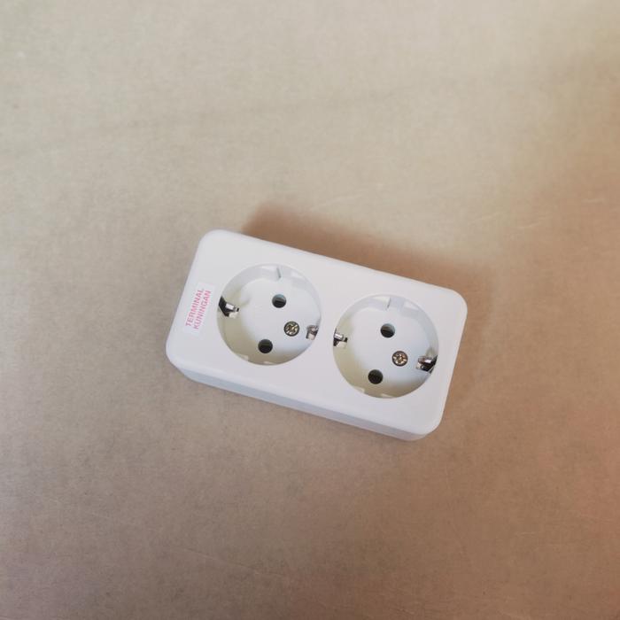 Gambar UTICON Stop Kontak Terminal Kuningan 1 2 3 4 4segi 5 6 Lubang tanpa kabel - 1 Lubang ST-118, 1 pcs dari NT Electric 1 undefined 5 Tokopedia