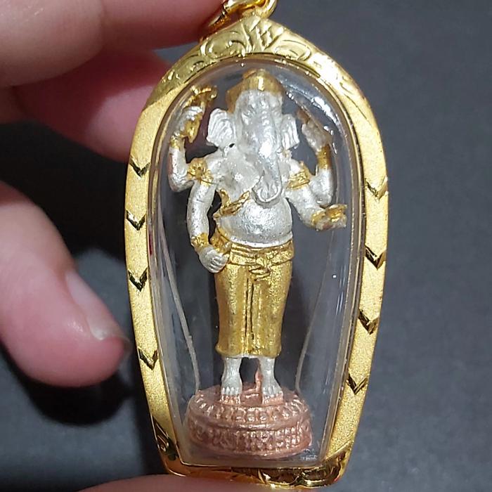 Gambar Liontin Kalung Dewa / Buddha Ganesha / Ganapati / Vinayaka "GNBDRGD" - Tricolor dari Liontin budha undefined Tokopedia