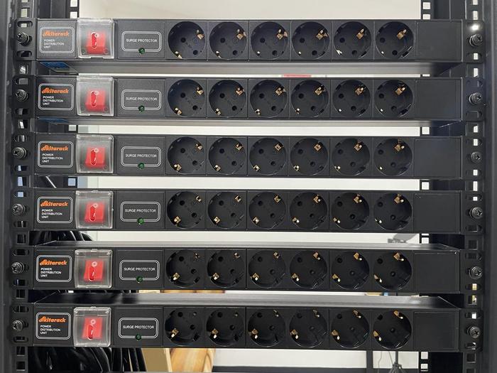 Gambar P06G - PDU Rackmount 1U 6 Outlet Germany Socket 19" - KITARACK dari INDORACK IR undefined Tokopedia
