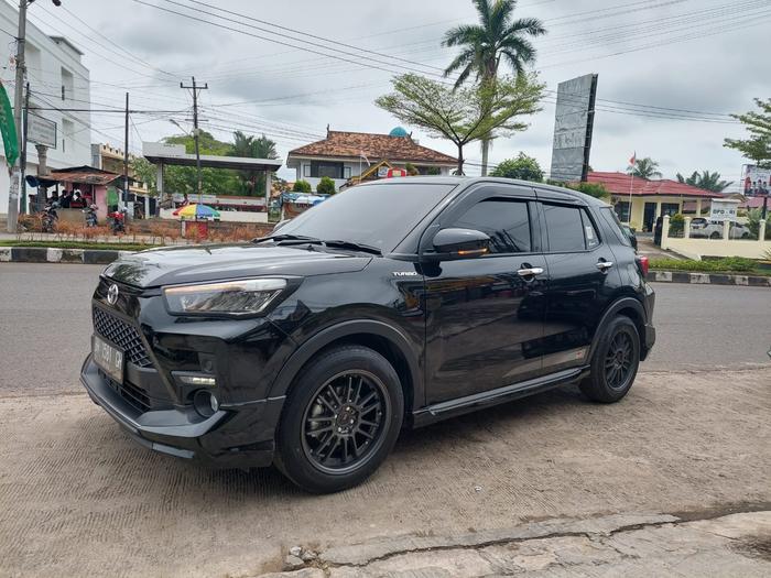 Jual modifikasi toyota raize pakai velg mobil ring 18 free ongkir ...