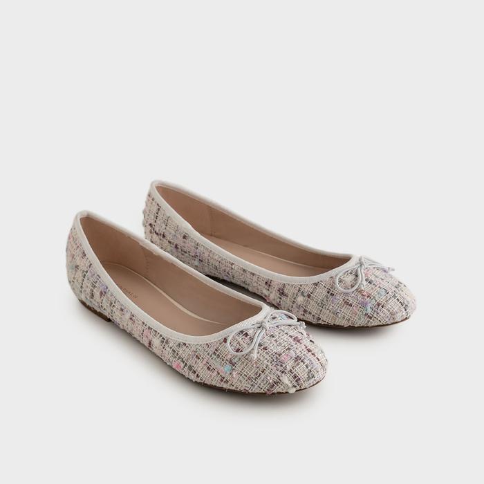 Gambar URBAN&CO Essentials Shoes Oviza White - WHITE, 41 dari URBAN&CO OFFICIAL undefined Tokopedia