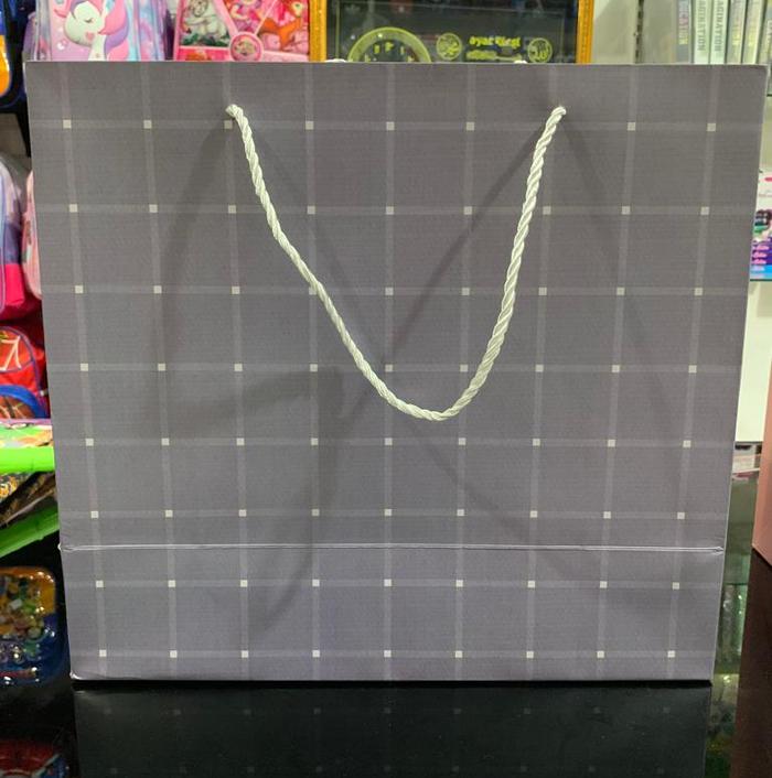 Gambar Paper bag Tas Kado size XL motif - Kotak kotak dari BSG stationary undefined Tokopedia