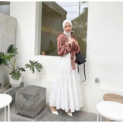 Gambar Rok Muslim Bawahan Wanita Best Seller Bawaham Cewek Kekinian Terbaru - white dari Serba Keren Store undefined Tokopedia