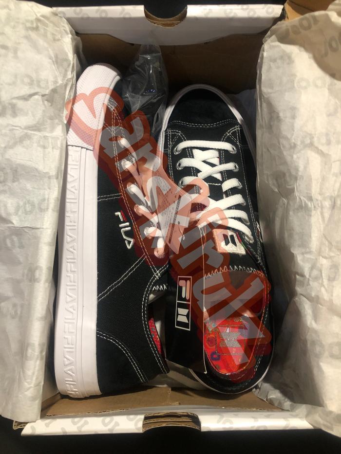 Gambar BTS x Fila Love Yourself sneakers sepatu - V (Taehyung) version - 39 dari sarskirulz undefined Tokopedia