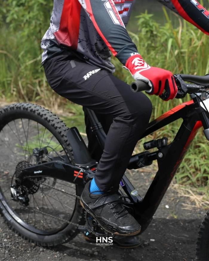 Gambar CELANA RIDDING PANTS & OUTDOOR PANTS - CELANA HYKING - HITAM - Hitam, S dari Hns Sport.Wear undefined Tokopedia